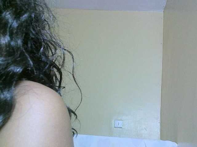 Avrilhunt live cam on BongaCams
