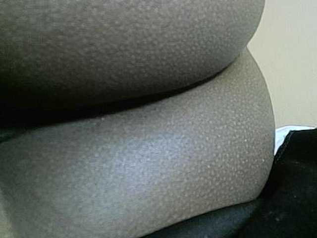 Avrilhunt live cam on BongaCams