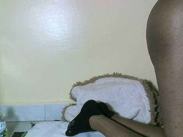Avrilhunt live cam on BongaCams