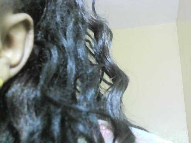 Avrilhunt live cam on BongaCams