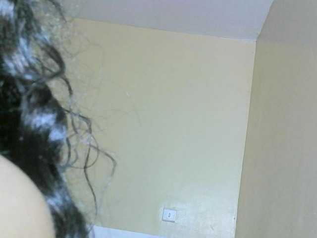 Avrilhunt live cam on BongaCams