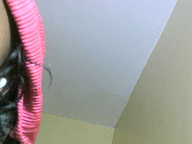 Avrilhunt live cam preview