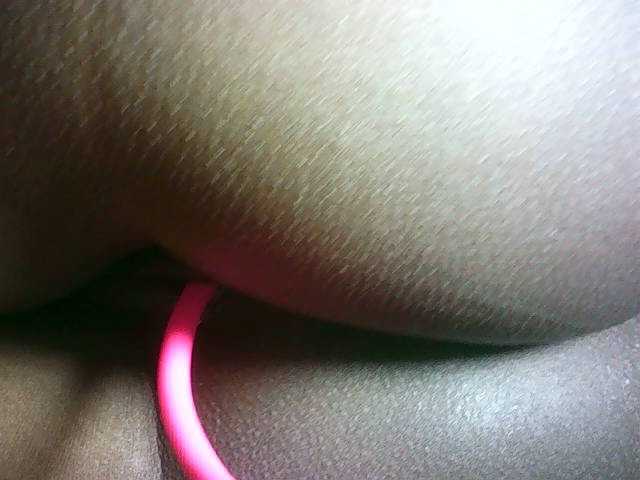 Avrilhunt's BongaCams show and profile