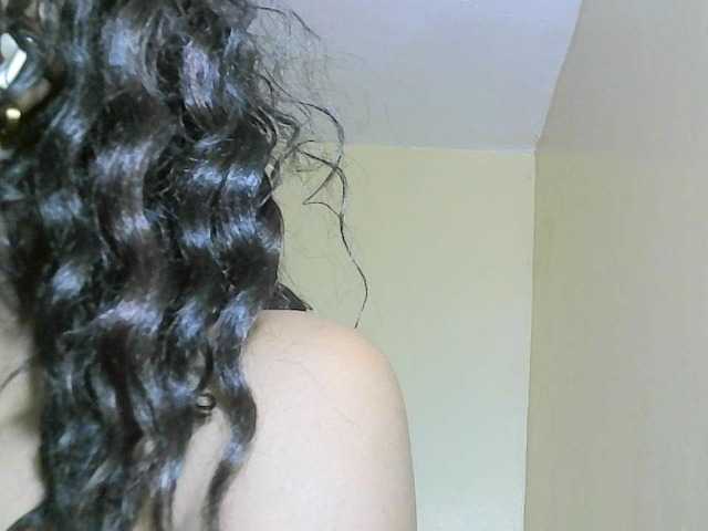 Avrilhunt live cam on BongaCams