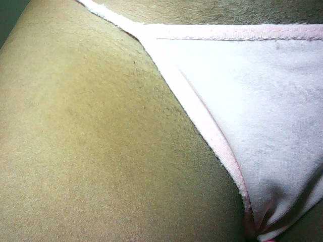 Avrilhunt's BongaCams show and profile