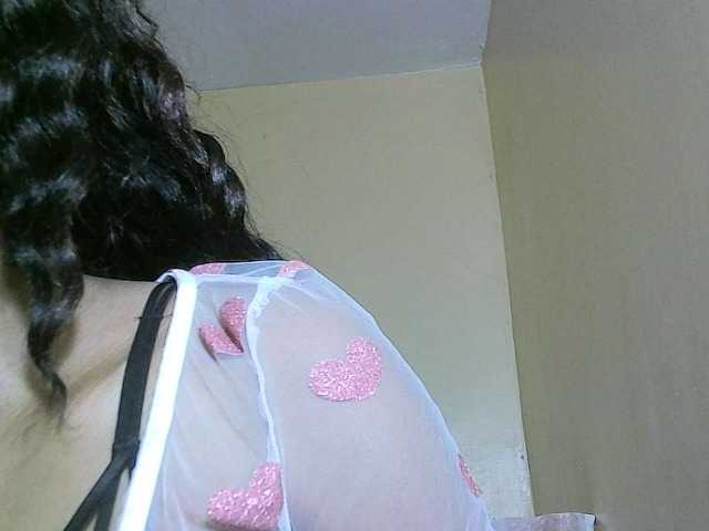 Avrilhunt live cam on BongaCams