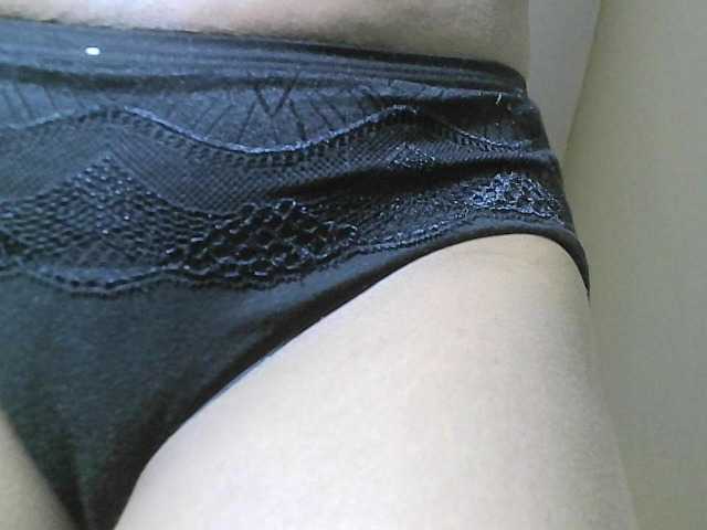 Avrilhunt live cam on BongaCams