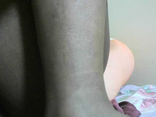 Avrilhunt live cam on BongaCams