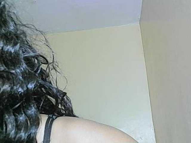 Avrilhunt live cam on BongaCams