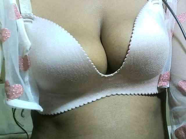Avrilhunt webcam