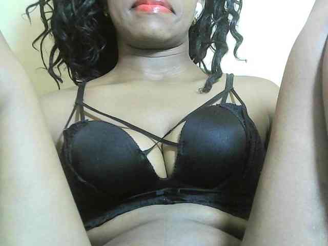 Avrilhunt webcam