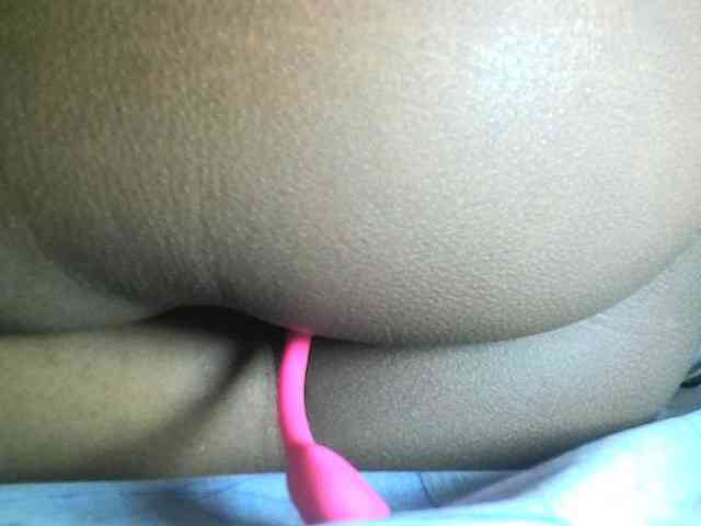 Avrilhunt Live Webcam on BongaCams