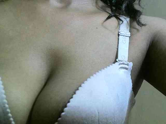 Model: Avrilhunt