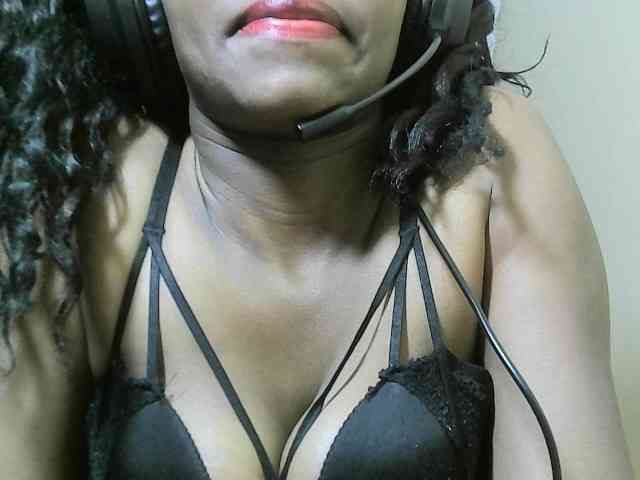 Avrilhunt webcam
