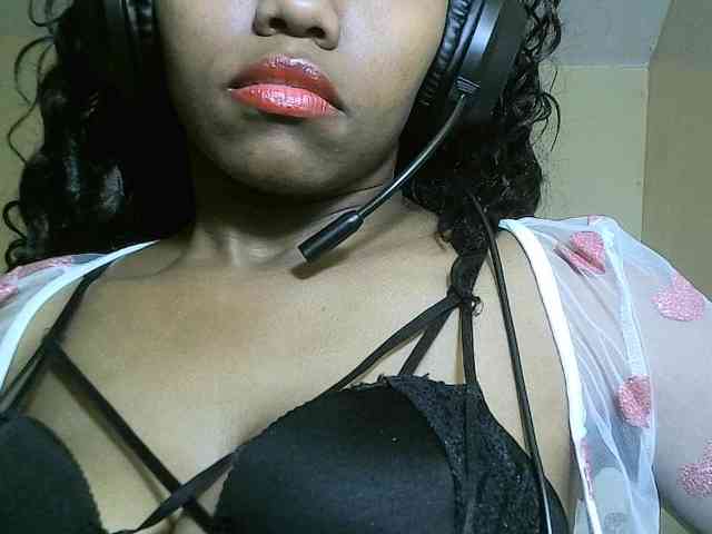 Avrilhunt webcam