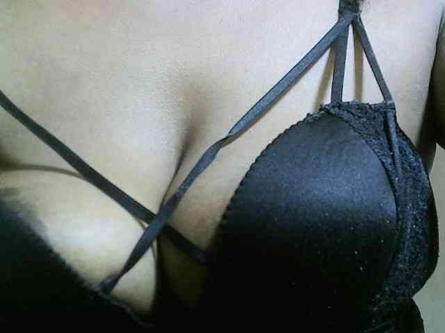 Model: Avrilhunt