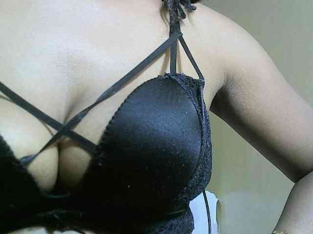 Model: Avrilhunt