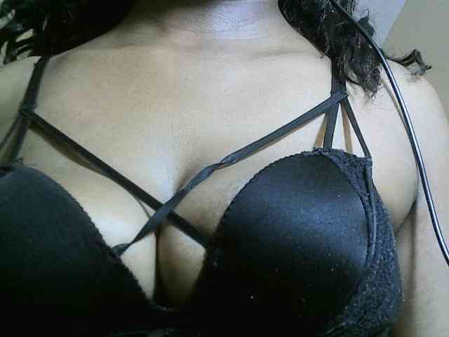 Model: Avrilhunt