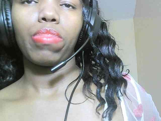 Avrilhunt webcam