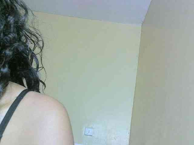 Model: Avrilhunt