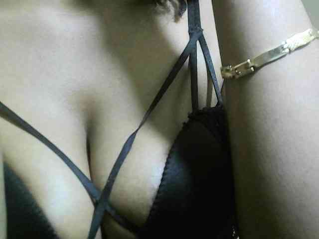 Model: Avrilhunt