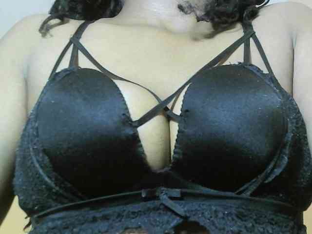 Avrilhunt webcam