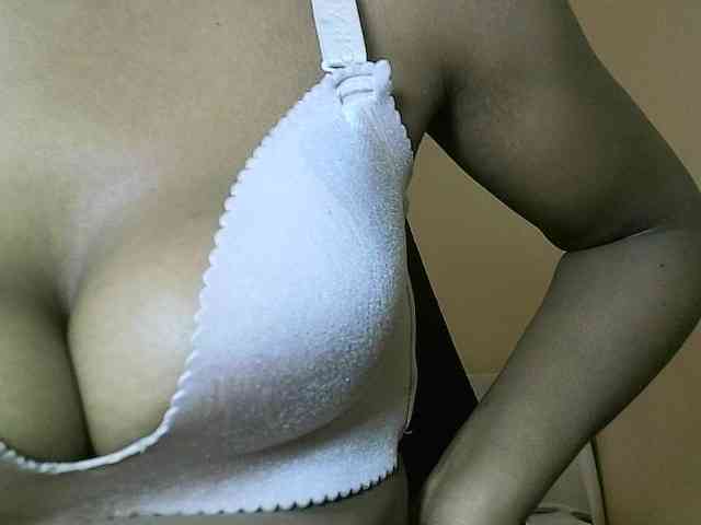 Avrilhunt webcam