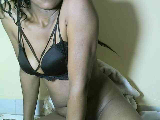 Model: Avrilhunt