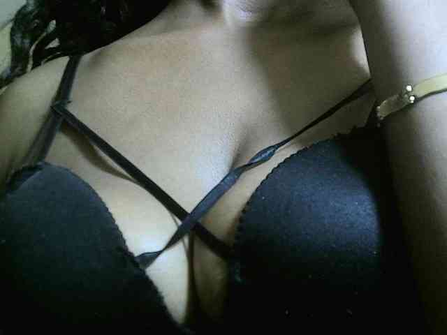 Model: Avrilhunt