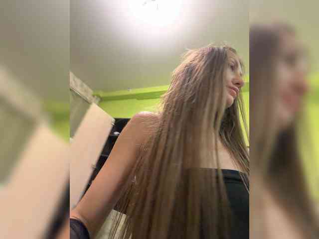 DenAnna77 Live Webcam on BongaCams