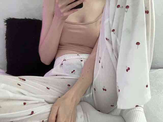 BestyBoobs webcam