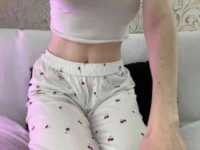 BestyBoobs webcam