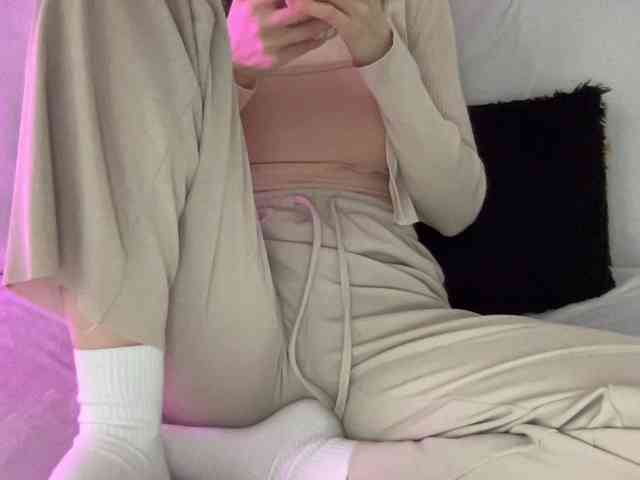 BestyBoobs webcam