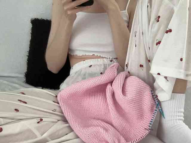 BestyBoobs webcam