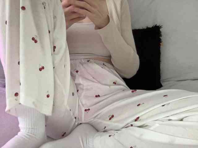 BestyBoobs webcam