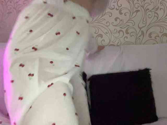 BestyBoobs webcam