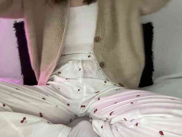 Модель: BestyBoobs