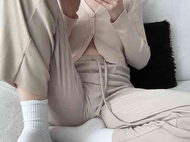 BestyBoobs webcam