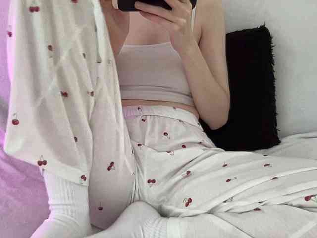 BestyBoobs webcam