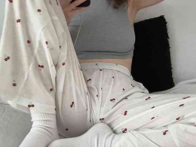 BestyBoobs webcam