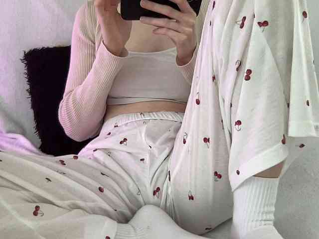 BestyBoobs webcam