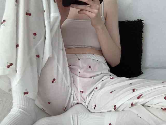 BestyBoobs webcam
