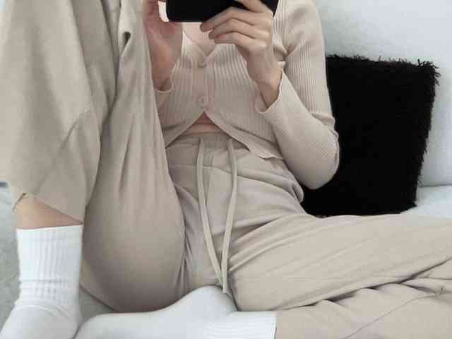 BestyBoobs webcam