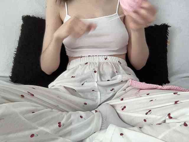 BestyBoobs webcam