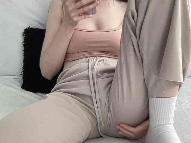 BestyBoobs webcam