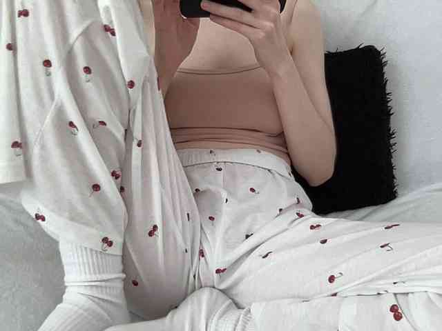 BestyBoobs webcam