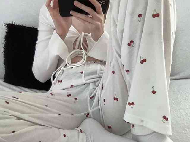 BestyBoobs webcam