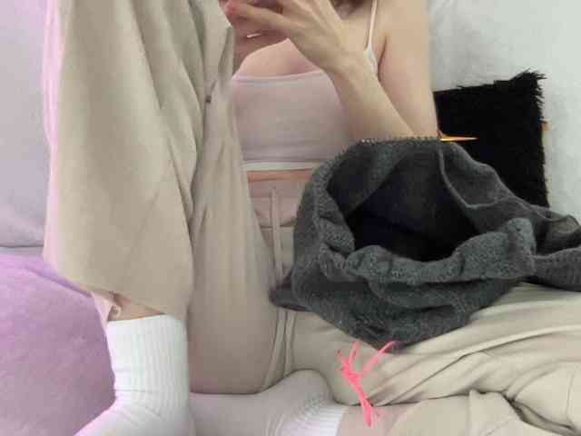 BestyBoobs webcam