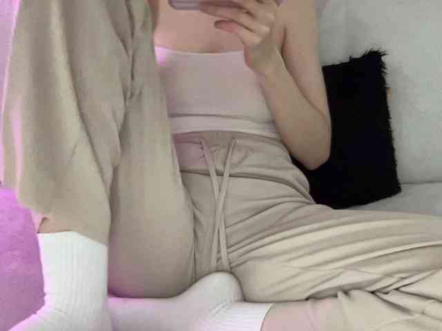 BestyBoobs webcam