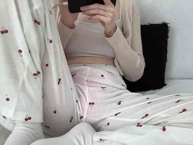 BestyBoobs webcam